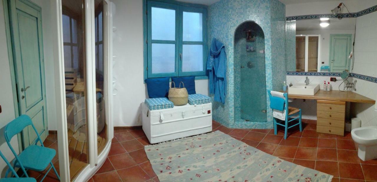 La Forma Dell'Acqua Bed & Breakfast Su Forti Luaran gambar