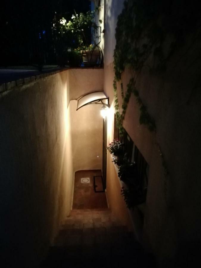 La Forma Dell'Acqua Bed & Breakfast Su Forti Luaran gambar